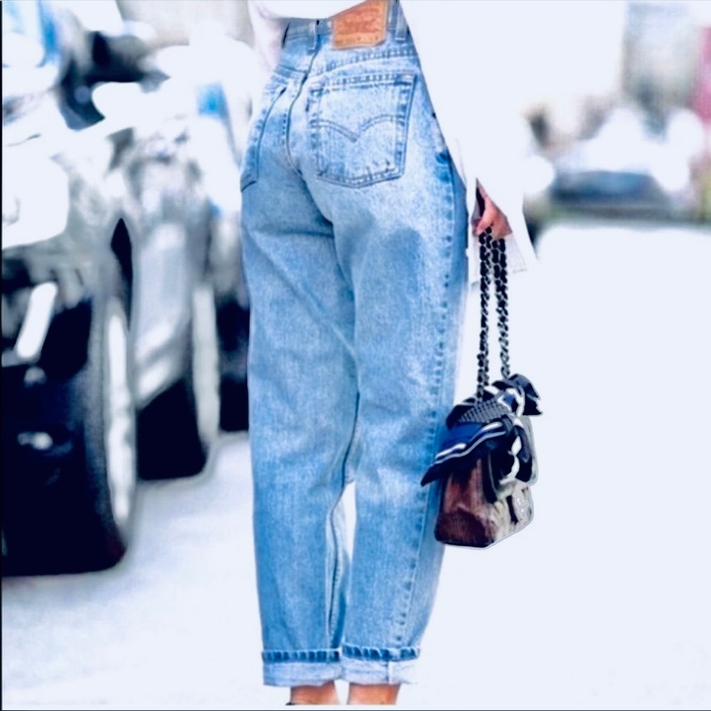 Vintage Levi's 550 Relaxed Tapered high rise short Jeans 27